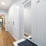 Apartment Apartalala, Z Ogrodem