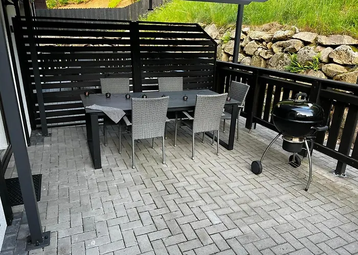 Apartalala, Z Ogrodem *